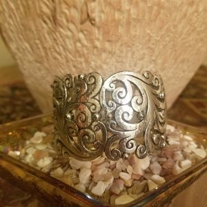 🎄Silver Tone Detail Bracelet